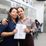 Beneficia Ana Paty Peralta a ciudadanos con estrategias para regularización de predial