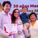 Reconoce Mara Lezama la vocación y trayectoria de 366 docentes quintanarroenses
