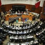 En albazo, senadores oficialistas aprueban crear comisión en INE para evitar “narcocandidaturas”