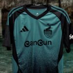 Presentan las ‘Iguanas’ de Cancún FC el ‘Jersey Cenote 2026’