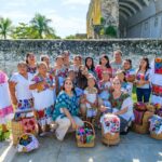 Conmemora Mara Lezama el Día Mundial del Bordado