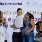 Entregan Claudia Sheinbaum y Mara Lezama 474 escrituras a familias de la colonia Colosio