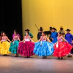 Inauguran artistas oaxaqueños la Guelaguetza con una gala de danza, música y tradición