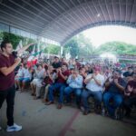 Más de dos mil personas respaldan en Playa del Carmen a Gino Segura