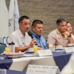 Encabeza Pablo Gutiérrez mesa de trabajo para retirar embarcaciones abandonadas en la Laguna Nichupté