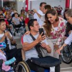 Entregan Mara Lezama y Beneficencia Pública apoyos por más de 4.6 mdp a personas con discapacidad