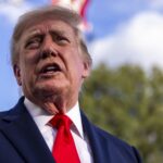 Juez de EU bloquea campaña de anuncios televisivos de Trump financiada con dinero de contribuyentes